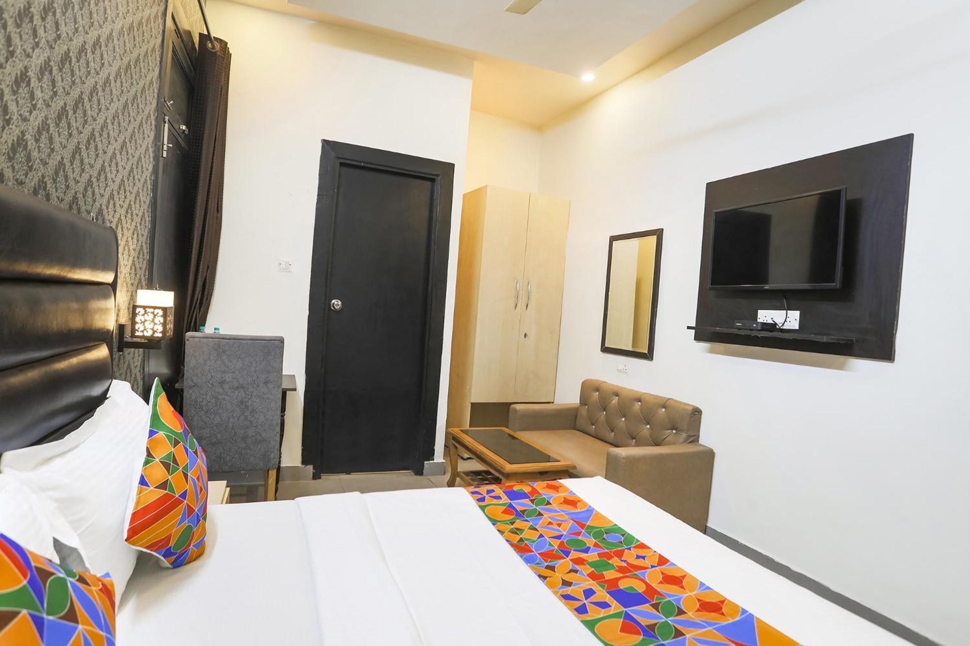 Fabhotel The Diamond Ghaziabad Esterno foto