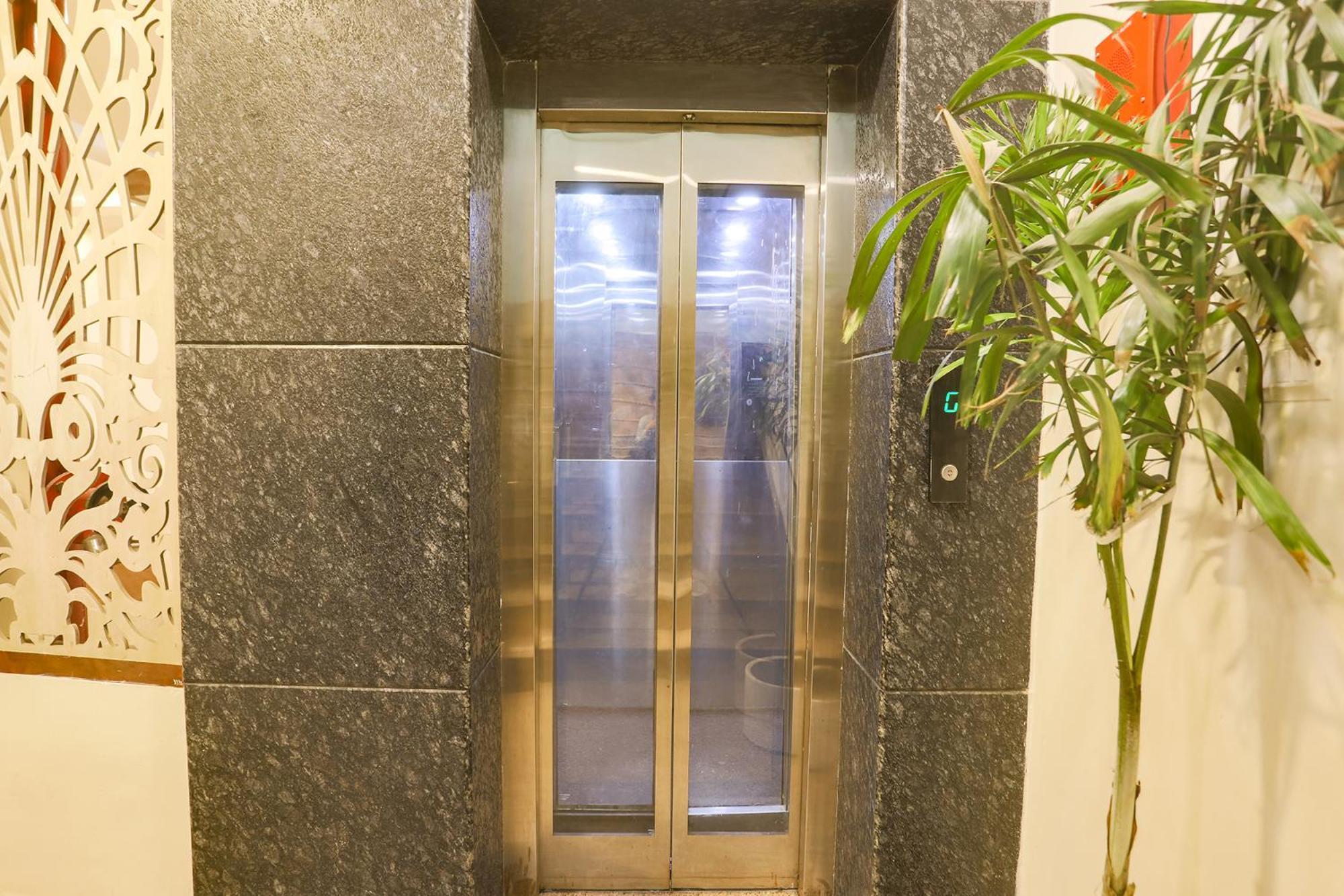 Fabhotel The Diamond Ghaziabad Esterno foto