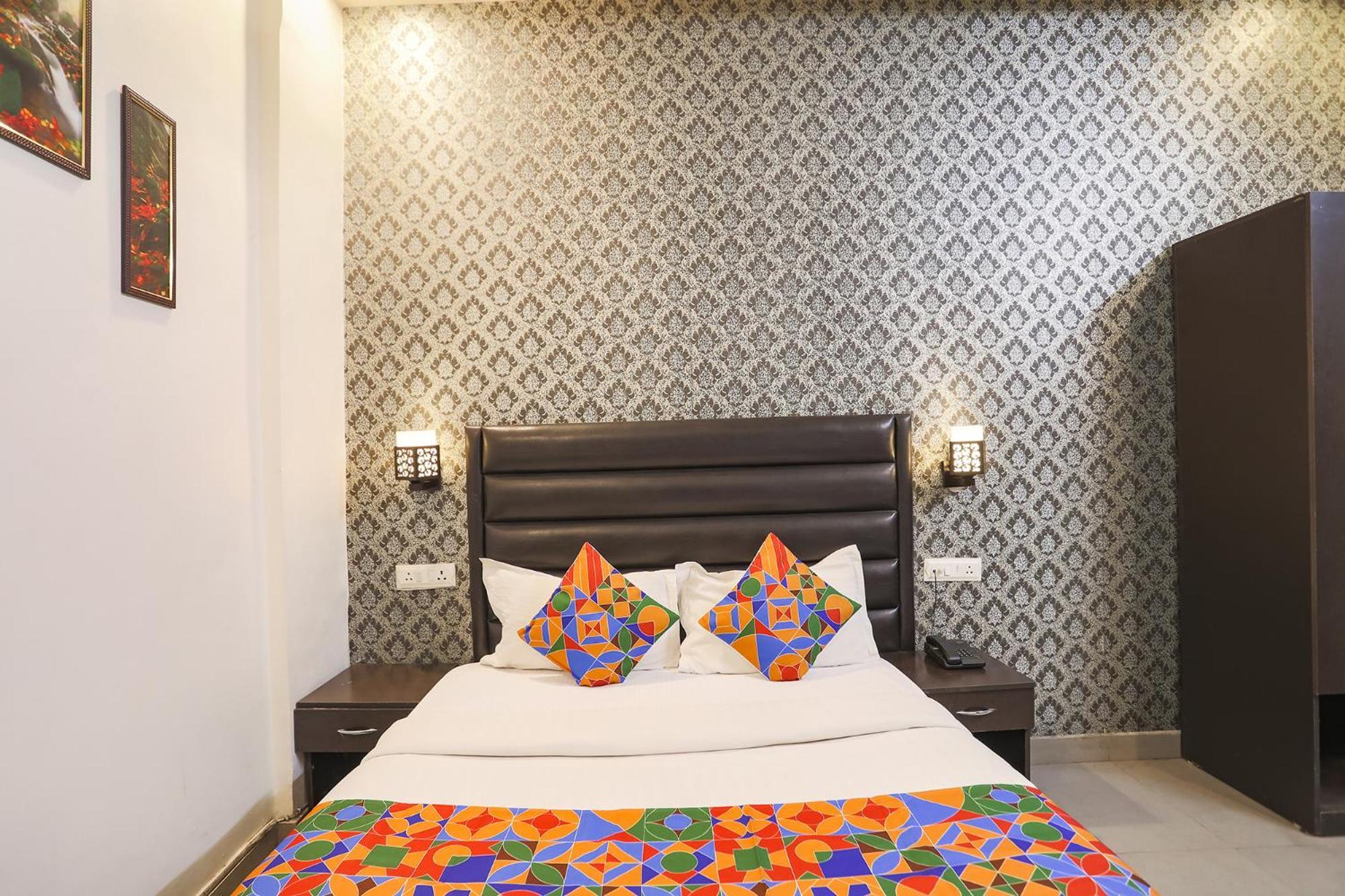 Fabhotel The Diamond Ghaziabad Esterno foto